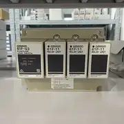 Omron 61F-G3 AC100-220V — four controllers mounted in a row showing the 8-pin plug-in base