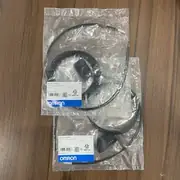 Omron E32-DC200 Diffuse Fiber Optic Cable — installation view