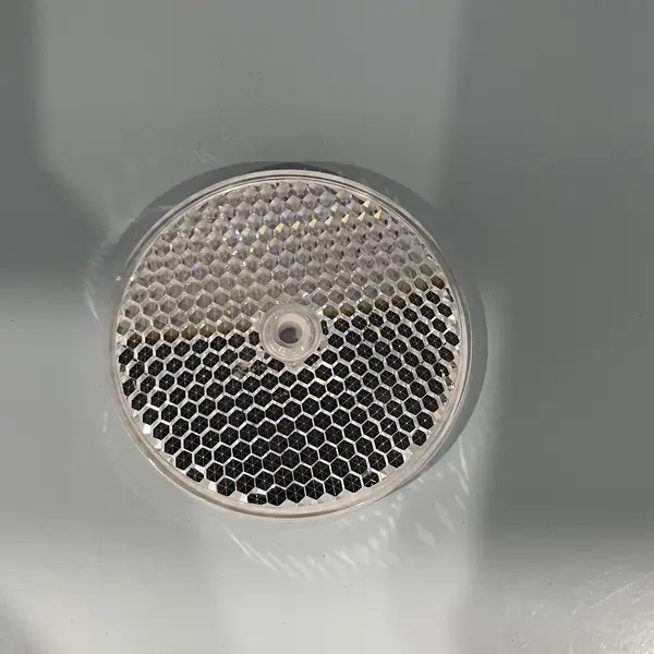 Omron E39-R7 Reflector for Retro-Reflective Photoelectric Sensors — front view