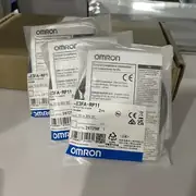 Omron E3FA-RP11 2M Retro-Reflective Photoelectric Sensor 3m NPN 2m Cable — front view