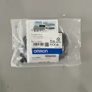 Omron E3T-ST13 Through-Beam Photoelectric Sensor Ultra-Compact 2.5m — front view
