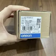Omron E5CC-RX2ASM-801 Digital Temperature Controller 48x96mm Relay Output — side view
