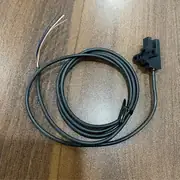 Omron EE-SX675-WR 1M Micro Photoelectric Sensor Slot 5mm NPN 1m Cable — detail view