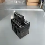Omron G7Z-4A-02Z-R DC24V Power Relay 4-Pole 20A High Capacity — side view