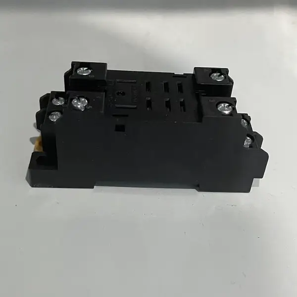 Omron PTFZ-08-E Relay Socket Terminal Block — front view