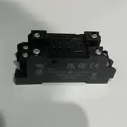 Omron PTFZ-08-E Relay Socket Terminal Block — side view