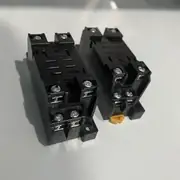 Omron PTFZ-08-E Relay Socket Terminal Block — detail view