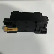 Omron PTFZ-08-E Relay Socket Terminal Block — installation view