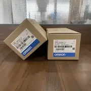 Omron R88M-1M20030H-S2 1S servo motor — front 60 mm flange face with shaft and M5 mounting holes on 70 mm BCD