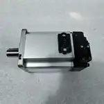 Omron R88M-K40030H-S2 — front view of the G5 servo motor showing the 60 mm mounting flange, the straight shaft with keyway, and the encoder cover on the back of the housing
