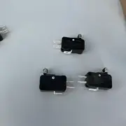 Omron V-155-1A5 Basic Switch 15A — detail view