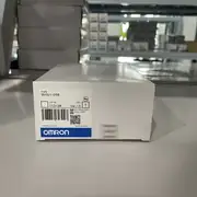 Omron W4S1-05B Photoelectric Sensor Amplifier — installation view